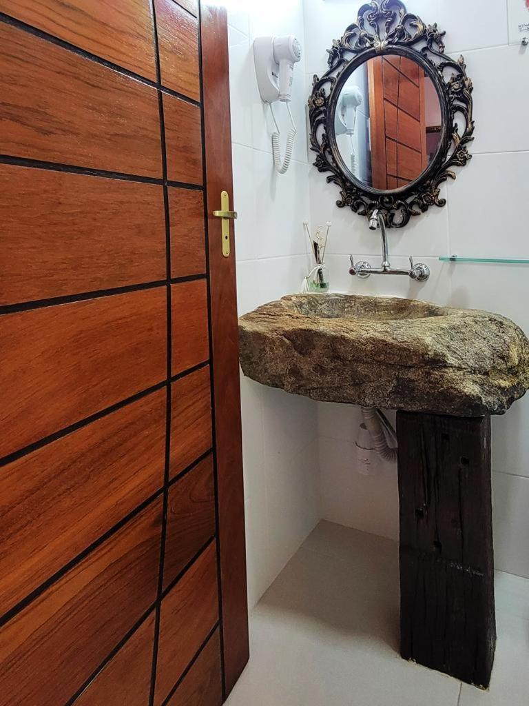 Pousada Sitio Das Pedras Домінгус-Мартінс Екстер'єр фото